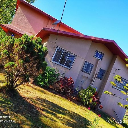 Hill Top Villa Panchgani Esterno foto