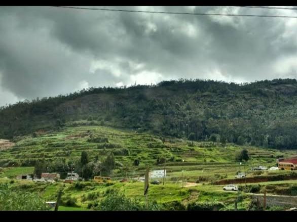 Hill Top Villa Panchgani Esterno foto